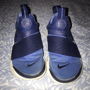 White/ blue Nike’s